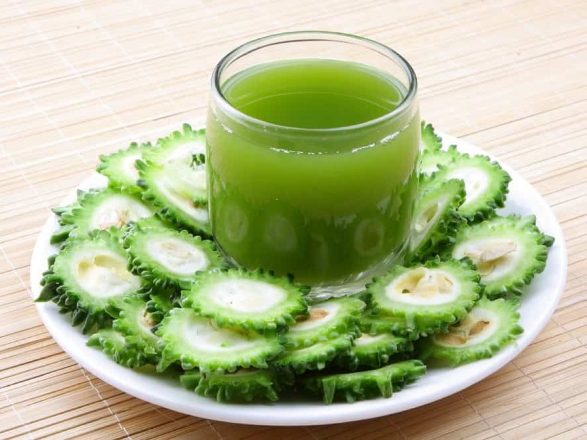 What are some benefits of having bitter gourd juice? 1
