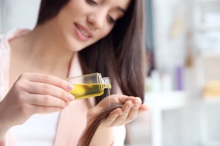 अरंडी के तेल के फायदे बालों के लिए Castor Oil Benefits for Hair in hindi