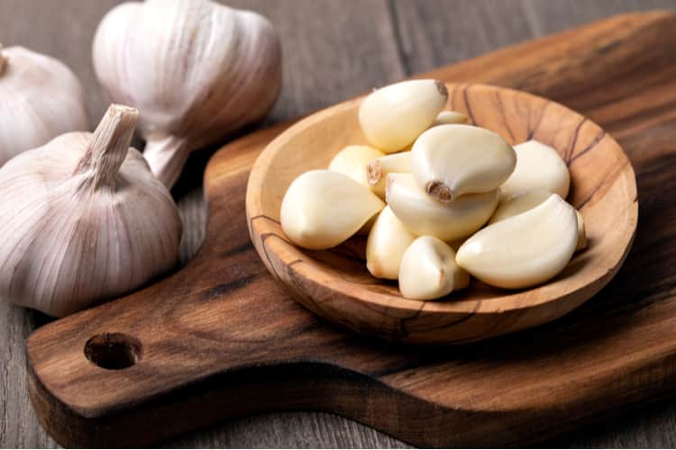 रोग प्रतिरोधक क्षमता के लिए खाएं लहसुन - Garlic for Increase Immunity in Hindi