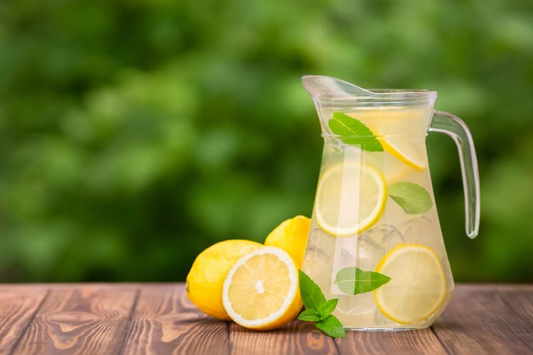 नींबू से करें लीवर की कमजोरी का इलाज - Treat liver weakness with lemon in Hindi