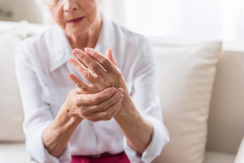 गठिया (आर्थराइटिस) कारण लक्षण और वचाब – Arthritis causes symptoms and treatment in hindi