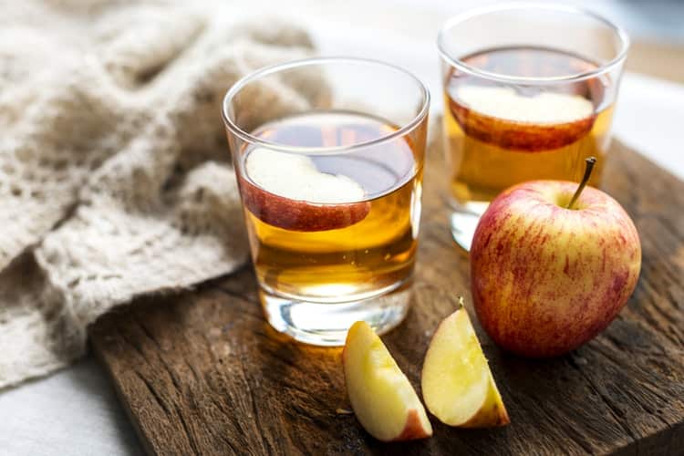 दाद खाज खुजली की आयुर्वेदिक दवा सेब का सिरका - Apple cider vinegar daad ka ramban ilaaj in Hindi