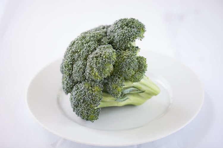 कैल्शियम वाली सब्जी है ब्रोकोली - Broccoli Calcium Rich Food in Hindi