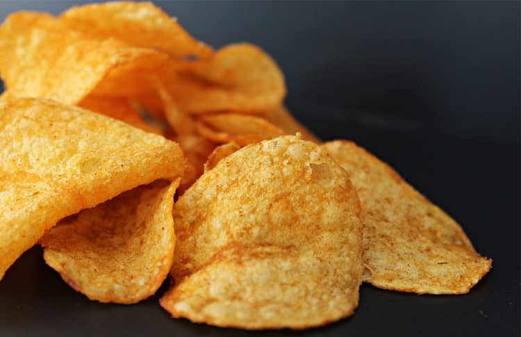 मोटापा कम करना है तो फ्रेंच फ्राइज़ और आलू के चिप्स का सेवन ना करें - Avoid French Fries and Potato Chips for weight loss in Hindi