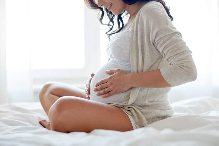 गर्भवस्था में नुकसानदायक है इंटरमिटेंट फास्टिंग - Pregnancy me nuksandayak hai intermittent fasting in Hindi