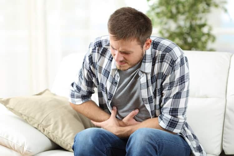 पेट में सूजन (गेस्ट्राइटिस) के कारण - Gastritis Causes In Hindi