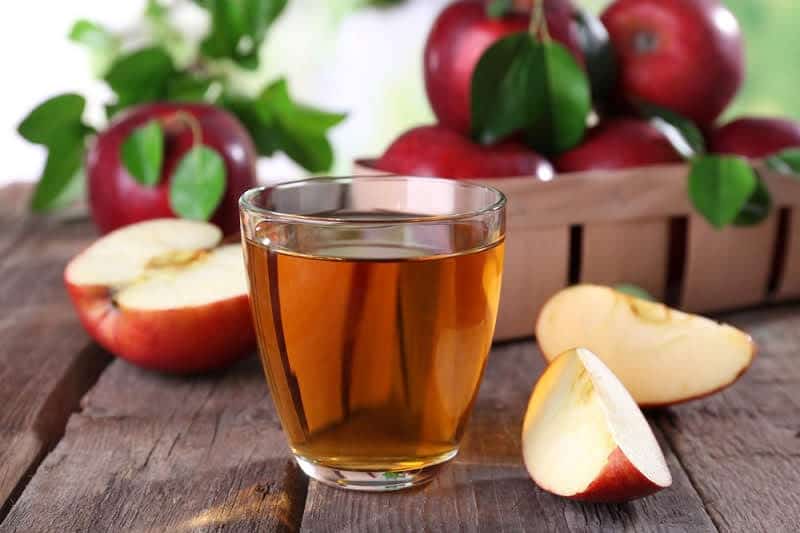 सेब का रस पीने के स्वास्थ्य लाभ