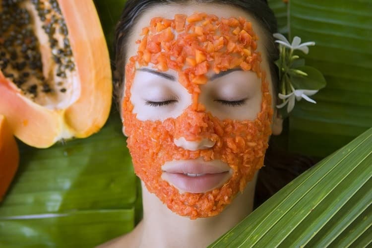 पपीता के फायदे मुँहासे के गड्ढे भरने में - Papaya for acne Pits in Hindi