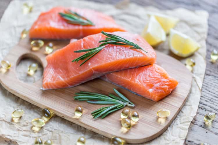सालमन मछली खाने के फायदे - Salmon Fish Benefits In Hindi